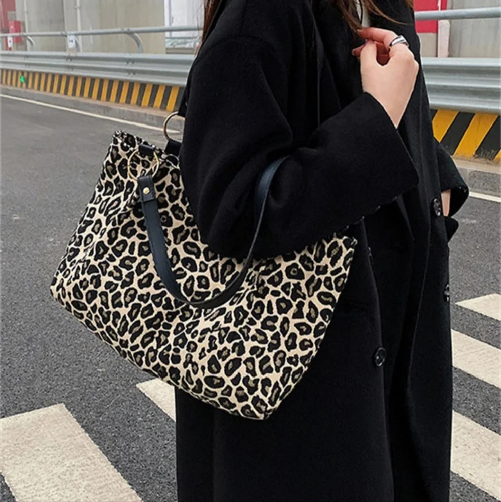 Leopard Print Tote - Picture 7 of 7